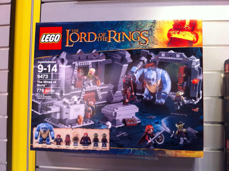 Illustration for article titled LEGO Lord of The Rings, Avengers, and Deadpool debut at Toy Fair!